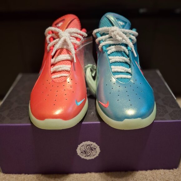 Nike Men's Size 10 LeBron 22 Christmas Pack - Limelight HV5148-600 Glow In Dark - Picture 3 of 6